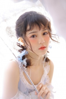 女生的胸越来越大